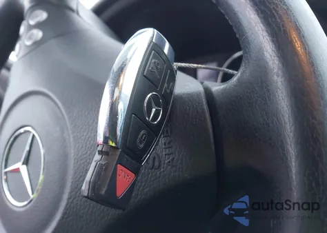 2005 Mercedes-Benz C 230 Kompressor Sport z USA, uszkodzony, nr VIN WDBRF40J05F692494